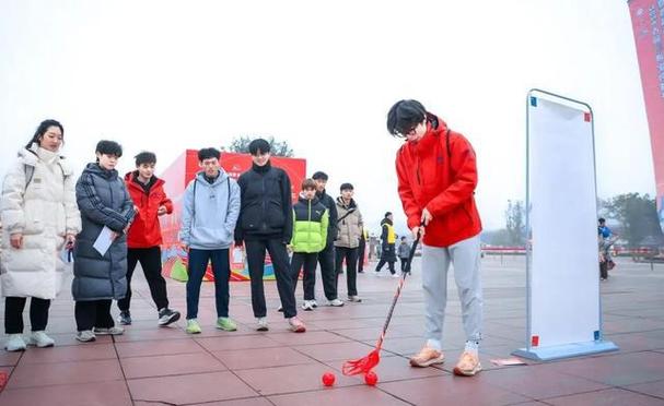 大赛事中